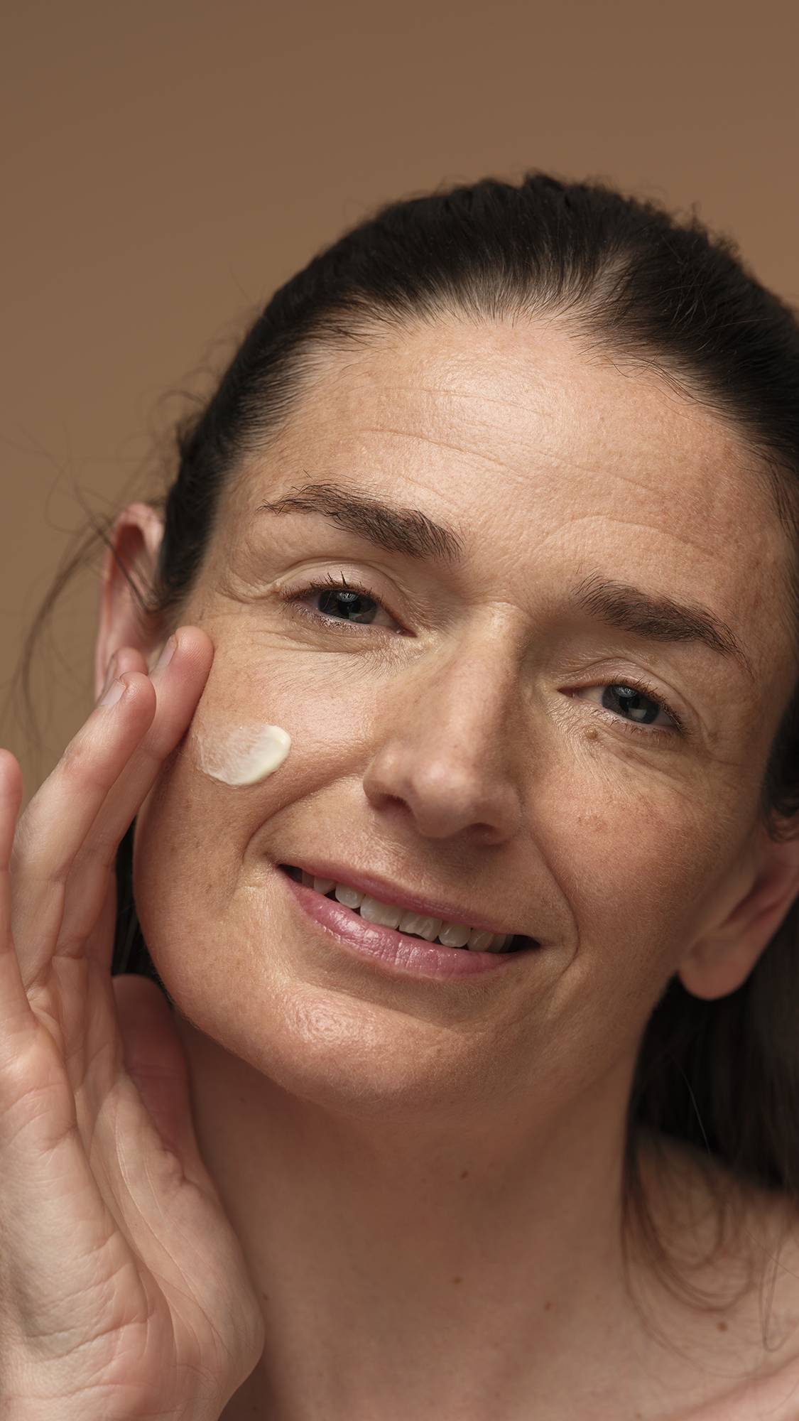 Skin's Shangri La Self-Preserving - US 3773